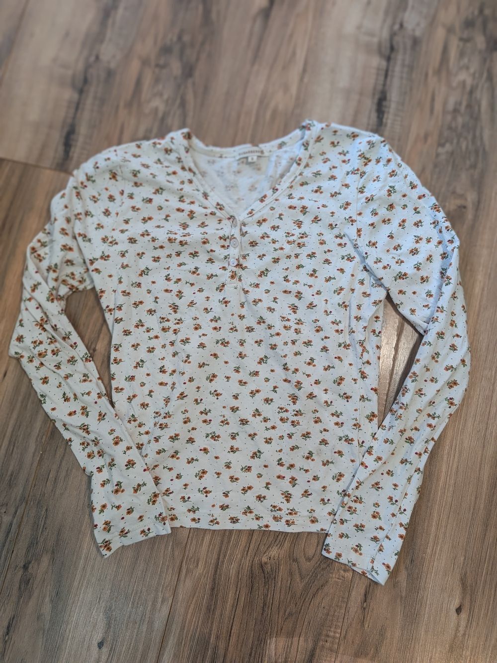 Sugar Berry Long Sleeve Floral Print Top, Buttons, Small